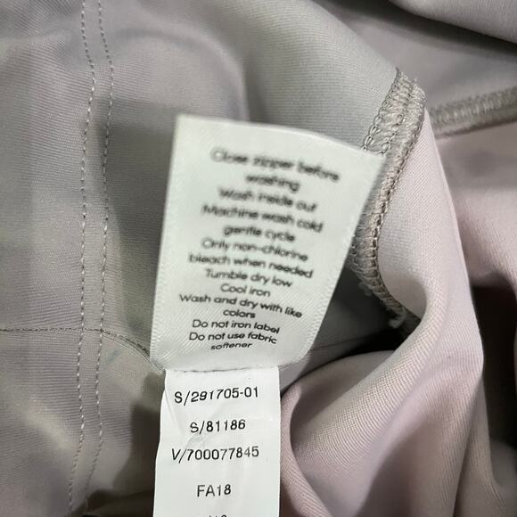 Athleta Contender Aero 7/8 Tight Workout Running Sz Medium EUC Gray Yoga Gym - Picture 8 of 11